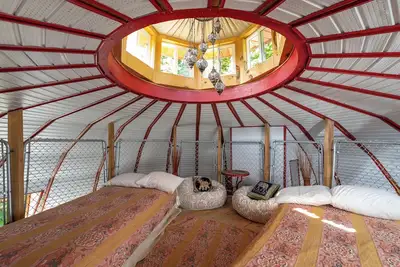 Image de Nature, cycling, & Water Activities—your perfect blend of adventure and comfort