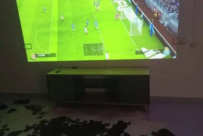 Image de Penthouse avec jacuzzi et belle salle de jeux