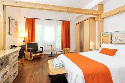 Image de Modern Nature Retreat w/ Spa, Fireplace & Easy Access to Scenic Trails