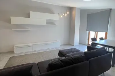 Image de Bright attic room 600 meters from the sea and the north Pescara Riviera