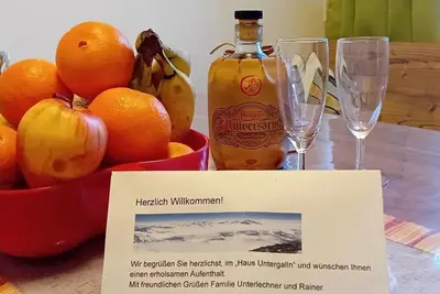 Image de Double room facing the street - Haus Untergalln