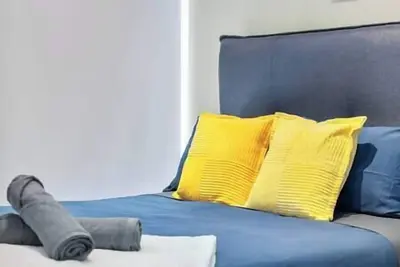 Image de 5 min walk to Stampede | 2br |Ac |Near Frt Calgary