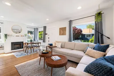 Image de City Oasis: Office, Yard & Bbq