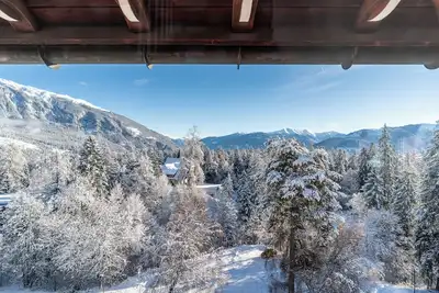 Image de The luxury apartment, 135m2, above the roofs of Flims Waldhaus.