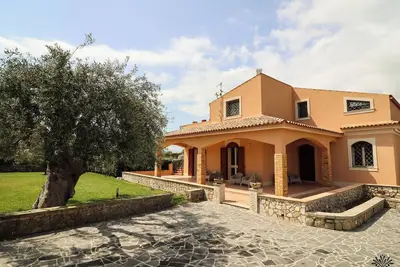 Image de Radici Sicilian Holiday Home - C – Une oasis de détente au cœur de la Sicile