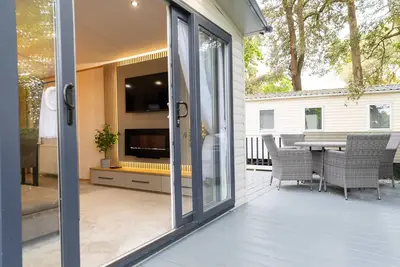 Image de Chantry Lodge overlooking the harbour at Sandhills Costal Retreat