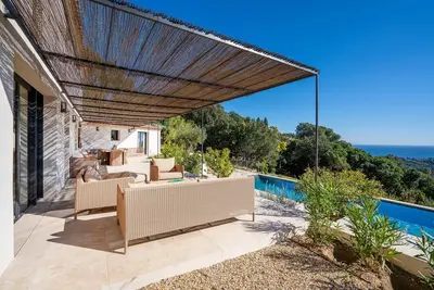 Image de Villa luxueuse avec vue mer et piscine