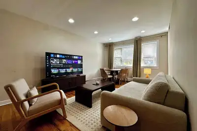 Image de 1 Gb Wi-Fi, 1 Reserved Parking Space, Sleeps 4