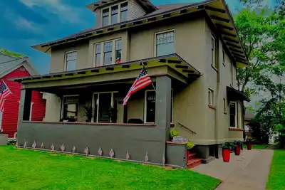 Image de Charming 4 Bed Home 1/2 block from Ludington Park and 1 hour from Pictured Rocks