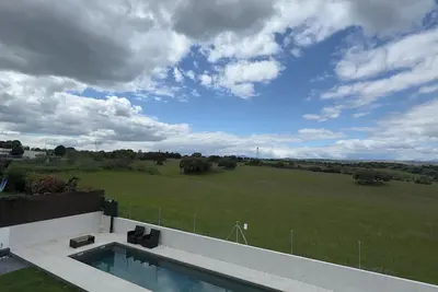Image de Villa for 6 persons, private pool and barbecue 20min from the capital city