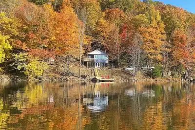 Image de Cozy Lakefront Muskoka Cottage