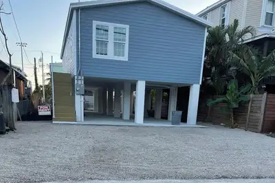 Image de Spacious 4-bedroom house with large family and dining room. Brand New