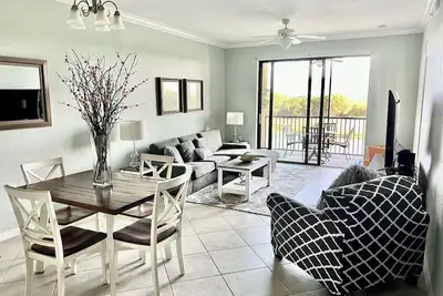 Image de Apt in Luxury Resort Country Club with Golf, Pools, Food, Shopping