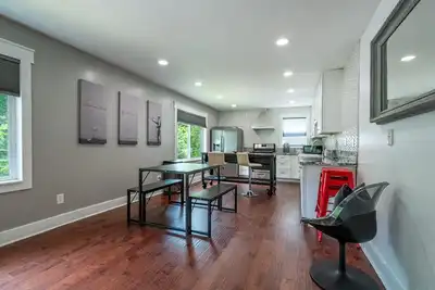 Image de Beautiful Atl Apartment w/ Private Hot Tub