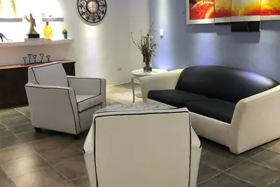 Image de Cozy 1-bedroom apartment with Ac, WiFi in beautiful Baní