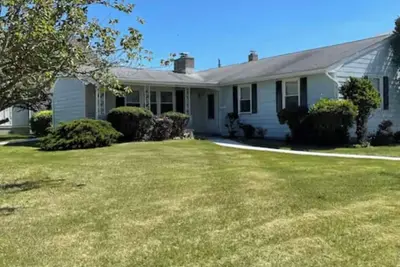 Image de Spacious 4-bedroom family home in Brigantine with so many amenities!