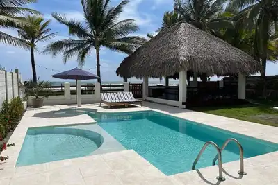 Image de Spacious 5-bedroom Waterfront House with Ac in beautiful Costa del Sol