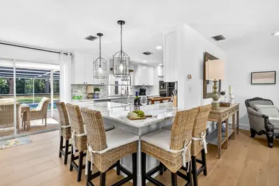 Image de Charming 4-bedroom house with WiFi, Pool and Ac in welcoming Clearwater