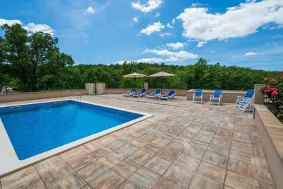 Bel appartement à Labin