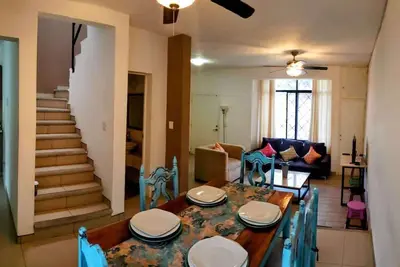 3 Br House +2 Ac @ Caña Hueca & Starbucks Fuente