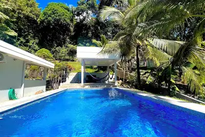 Image de Kira's Paradise - 4-bdr Villa Infinity Pool w/ Private Beach - 5 mins to Tunco
