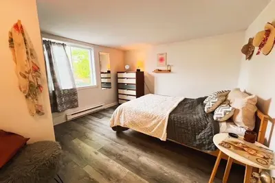 Image de Maison de ville - proche station de métro - animal accepté!