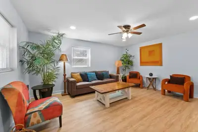 Image de Charming 2-bedroom apartment in Downtown Durham