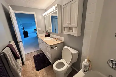 Image de Spacious 4-bedroom house in charming Cardston with Ac, WiFi