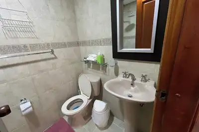 Image de fantastic views relaxing breeze inside this comfortable 2 bedroom