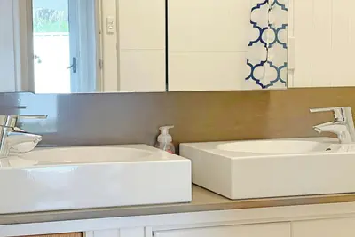 Image de The Beach Shack - across from beach, dog friendly