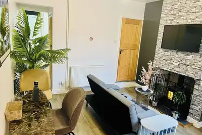 Image de Central 2-Bed House - Sleeps 6, Parking & Garden