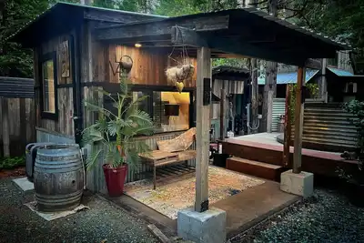 Image de Lovely 1-bedroom cabin in Pioneer plus camping and Rv Sites w/ 10 person hot tub