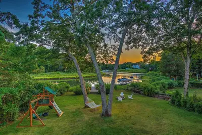 Image de Hamptons Water Living: Private Dock, Waterfront
