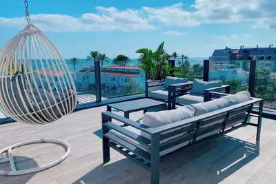 Image de Luxury penthouse on the beach with pool - holaVivienda