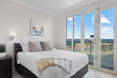 Image de Colonial Old San Juan | Waterfront Studio | Terrace with Coastal Vista