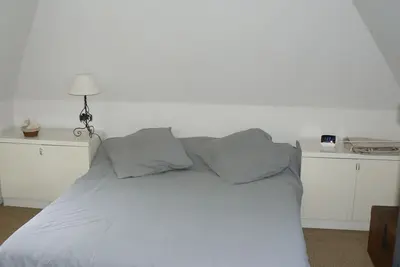 Image de Propriété au calme : 2 maisons d'habitation 1 maison avec salle de cinéma & jeux