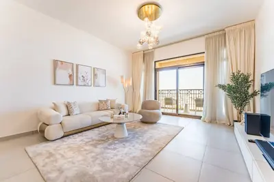 Image de Balcony Overlooking Burj Al Arab 2br w/ Assistant Room, Min. Away Fr. the Beach