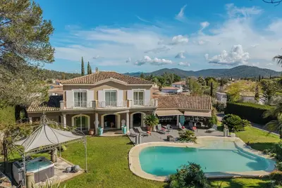 Image de Maison d'exception avec piscine