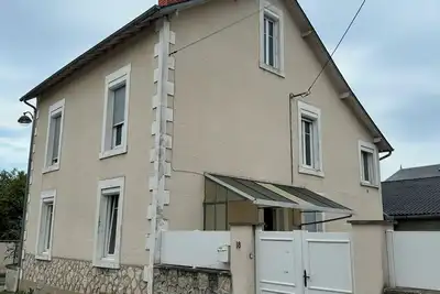 Image de Maison familiale, 13 lits, 3 Sdb, 3 Wc, terrasse, jardin, parking gratuit