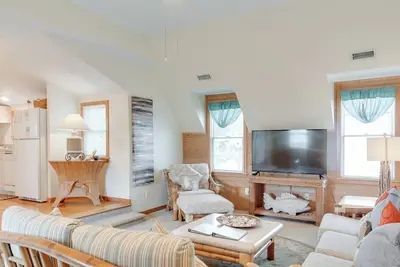 Image de Cv6a: Scotch Bonnet A -2nd floor 1br villa, spacious living area!