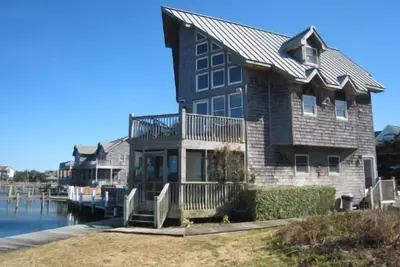 Image de Cv9b: Net House B - Waterfront studio with screened porch!