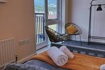 Image de The Dover House with river and Castle views