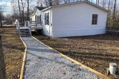 Image de Cozy Lake House Get Away with 3 bd country style near Bonnaroo with Ac and WiFi