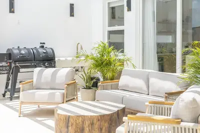 Image de Barefoot Bungalow + Pool Club at Mahogany Bay