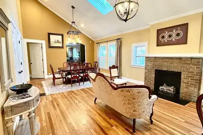 Image de Stylish bungalow in the heart of Southend!