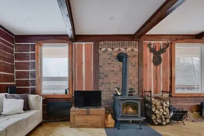 Image de Lakaban | Refuge en Forêt | Foyer, Confort & Intimité