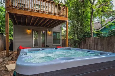 Image de Austin Retreat • Hot Tub & Relaxing Patio