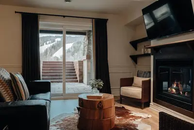 Image de Condo luxueux ski-in/ski-out à Saint-Sauveur