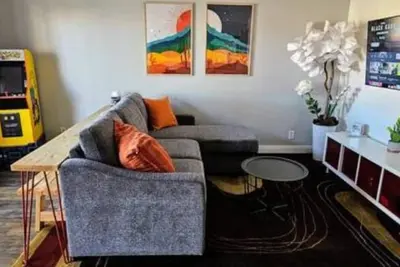 Image de Charming & Cozy Condo • Pool-Spa & Pac-Man Arcade