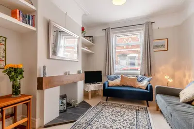 Image de Tara Cottage - Deux Chambres Maison, Couchages 4